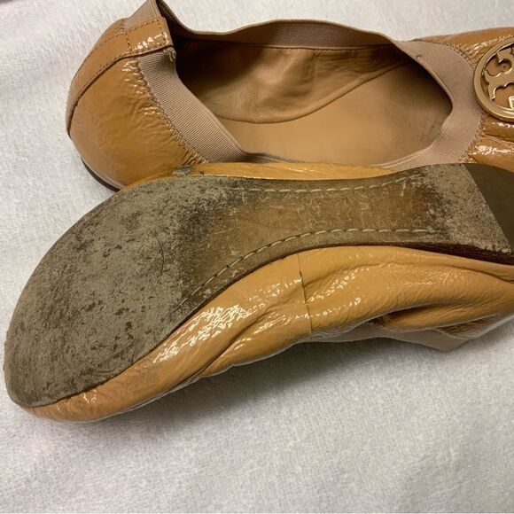 Tory Burch Caroline Ballet Flats Women’s Size 7M Beige Patent Leather - Picture 4 of 9